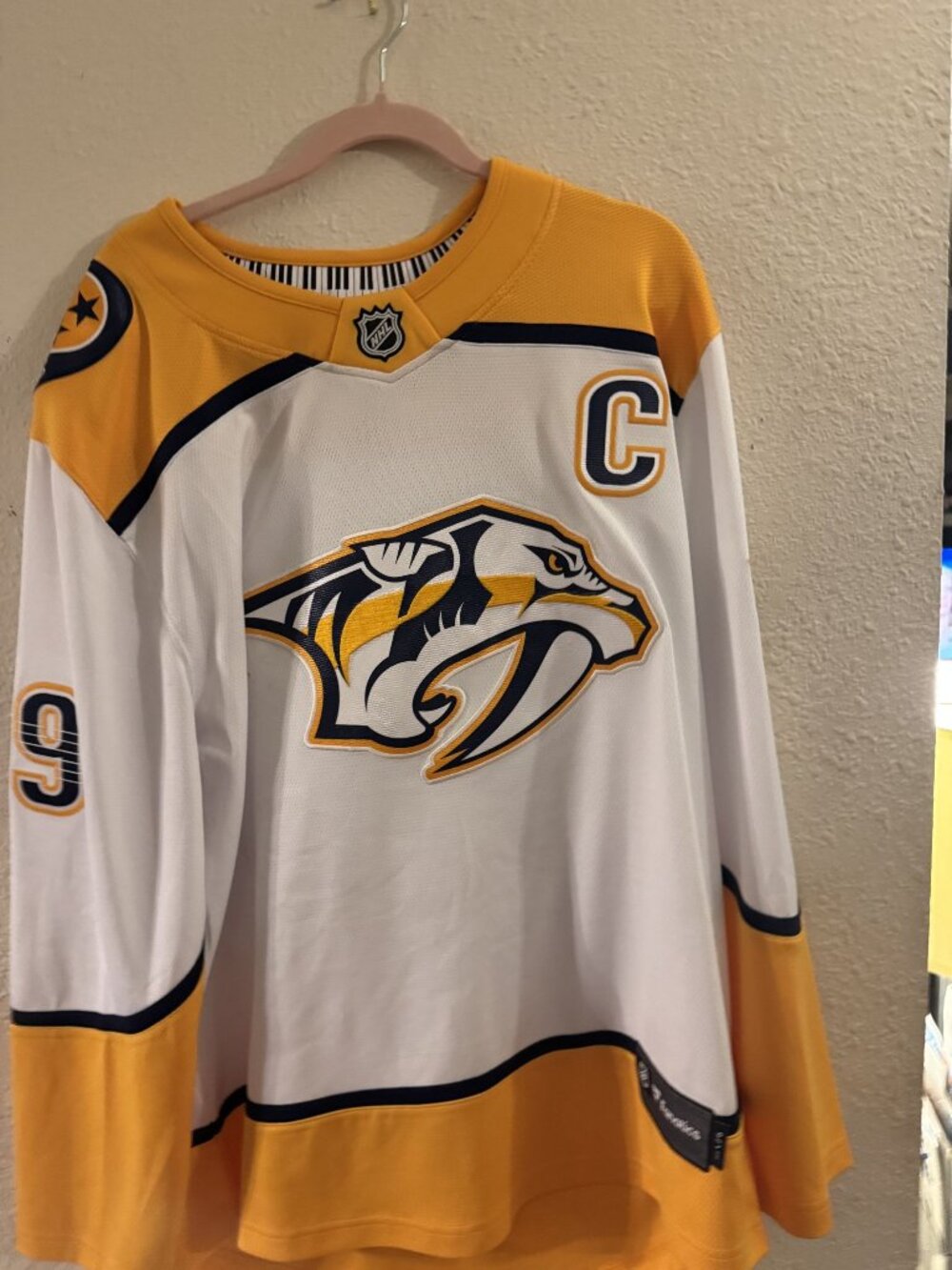 Roman Josi NHL Jerseys Size L